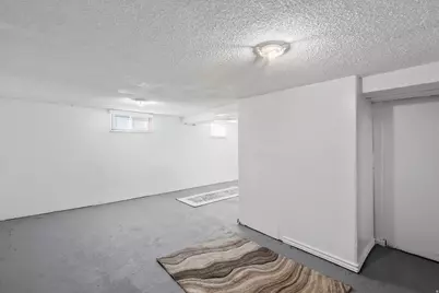 897 E 1000 S, Clearfield, UT 84015 - Photo 15