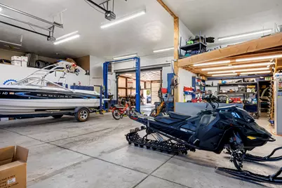 160 W 200 N, Garden City, UT 84028 - Photo 17