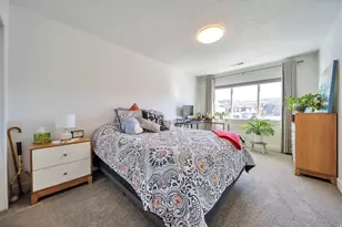 1034 W Heritage Crest Way, Bluffdale, UT 84065 - Photo 17