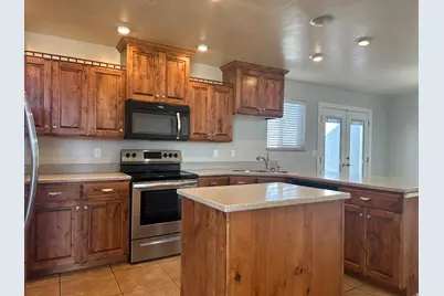 266 W Lagoon St, Roosevelt, UT 84066 - Photo 17