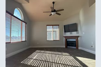 266 W Lagoon St, Roosevelt, UT 84066 - Photo 7