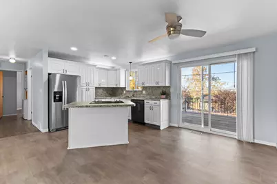 232 W 5250 S, Washington Terrace, UT 84405 - Photo 5