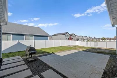 1897 E Magnolia Cir, Eagle Mountain, UT 84005 - Photo 21