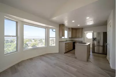 11922 S Bluff View Dr, Sandy, UT 84092 - Photo 9