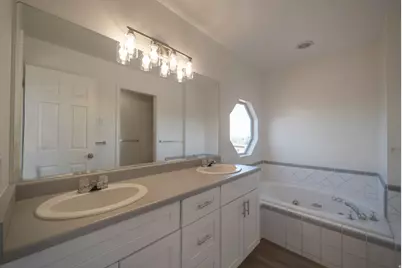 11922 S Bluff View Dr, Sandy, UT 84092 - Photo 17