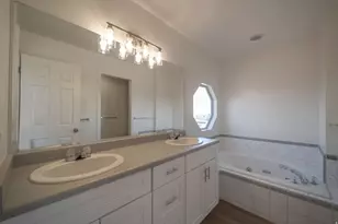 11922 S Bluff View Dr, Sandy, UT 84092 - Photo 17