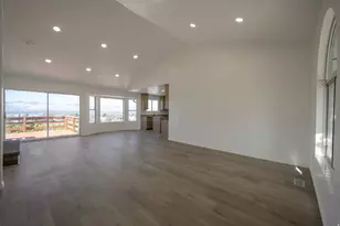 11922 S Bluff View Dr, Sandy, UT 84092 - Photo 7