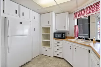 27 W Evening Star Way S, Sandy, UT 84070 - Photo 15