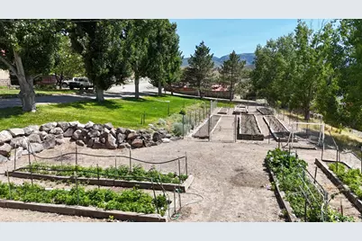 110 N 400 E, Glenwood, UT 84730 - Photo 7