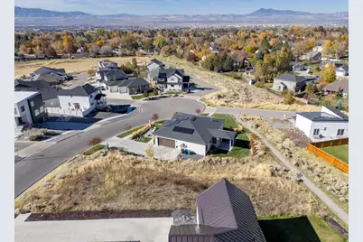 1949 E Deer Crest Cir N #49, Logan, UT 84341 - Photo 17