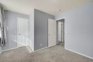 5638 W Walnut View Cir W, Kearns, UT 84118 - Photo 9