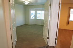 499 N 200 W, Bountiful, UT 84010 - Photo 23