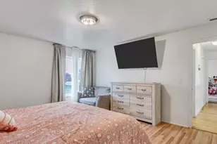 6893 S 3200 W, West Jordan, UT 84084 - Photo 17