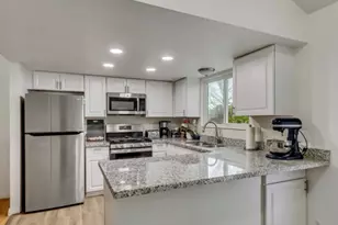 6893 S 3200 W, West Jordan, UT 84084 - Photo 9