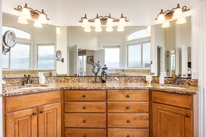 1263 E Wild Maple Ct, Draper, UT 84020 - Photo 27