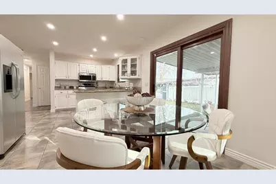 1612 E Hidden Valley Rd, Sandy, UT 84092 - Photo 9