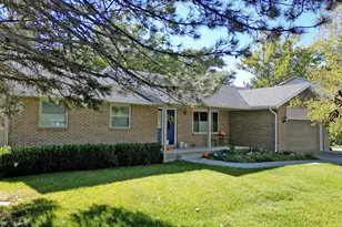 1612 E Hidden Valley Rd, Sandy, UT 84092 - Photo 1