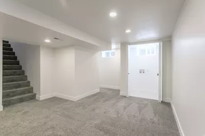 348 N 200 W, Salt Lake City, UT 84103 - Photo 11