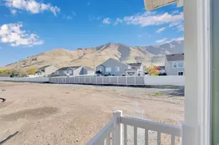 8638 N Halloran Ct, Lake Point, UT 84074 - Photo 29