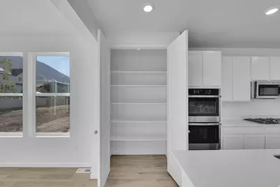 8638 N Halloran Ct #1329, Lake Point, UT 84074 - Photo 9