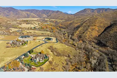 285 Meadow Bridge Dr #6, Springville, UT 84663 - Photo 1