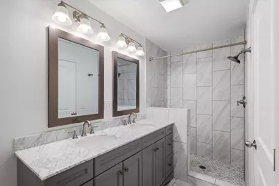 9977 S Lannae Dr E, Sandy, UT 84094 - Photo 13