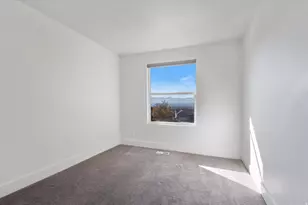 9977 S Lannae Dr E, Sandy, UT 84094 - Photo 21