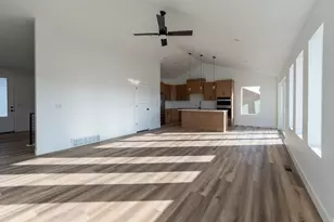 336 E Pear St, Grantsville, UT 84029 - Photo 5