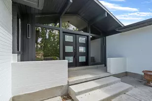 2234 E Willow Brook Way, Sandy, UT 84092 - Photo 15