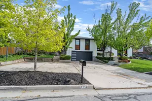2234 E Willow Brook Way, Sandy, UT 84092 - Photo 13