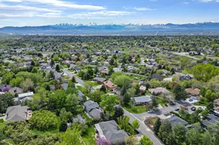 2234 E Willow Brook Way, Sandy, UT 84092 - Photo 7
