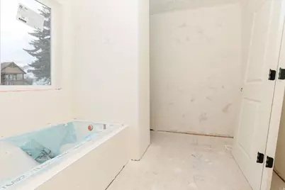 28 N 100 E, Hyrum, UT 84319 - Photo 5