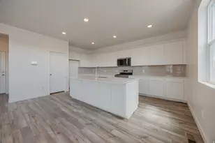 322 E Clear Granite Way, Eagle Mountain, UT 84005 - Photo 7