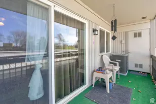 5809 S Waterbury Dr, Murray, UT 84121 - Photo 21