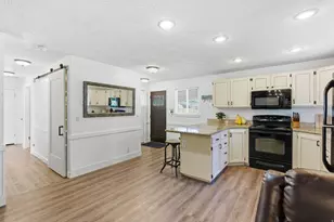 1351 W 700 S, Lehi, UT 84043 - Photo 9