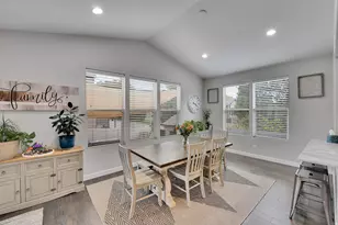 10338 S Venenzia Way, South Jordan, UT 84095 - Photo 7