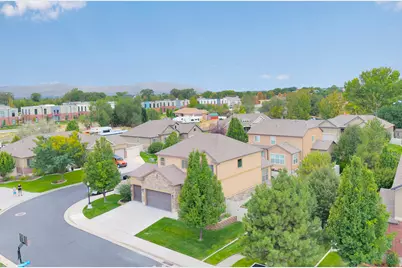 10338 S Venenzia Way, South Jordan, UT 84095 - Photo 3