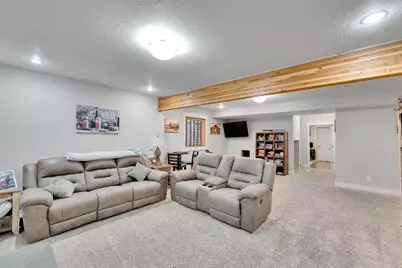 10338 S Venenzia Way, South Jordan, UT 84095 - Photo 17