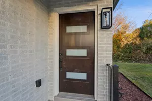 1037 E Millcreek Way, Millcreek, UT 84106 - Photo 3