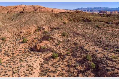 1479 S West Kayenta Dr, Moab, UT 84532 - Photo 9