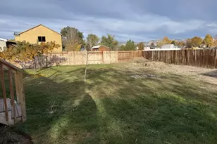 310 W Orange Ave, Castle Dale, UT 84513 - Photo 17