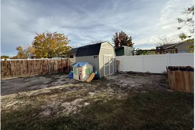 310 W Orange Ave, Castle Dale, UT 84513 - Photo 13