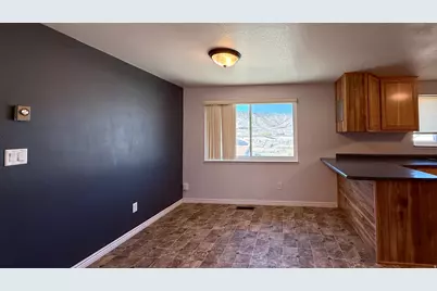 855 N 200 E, Price, UT 84501 - Photo 7