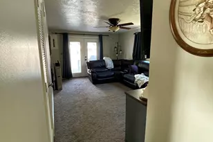 3045 E 7110 S, Cottonwood Heights, UT 84121 - Photo 15