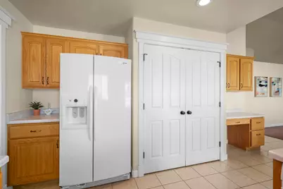822 N Joshua Dr W, Saratoga Springs, UT 84045 - Photo 15