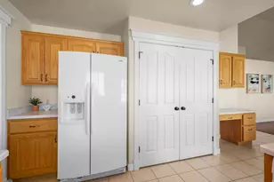 822 N Joshua Dr W, Saratoga Springs, UT 84045 - Photo 15