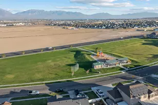 822 N Joshua Dr W, Saratoga Springs, UT 84045 - Photo 53