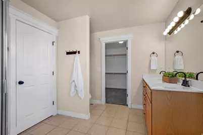 822 N Joshua Dr W, Saratoga Springs, UT 84045 - Photo 19