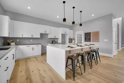 242 W 400 S, Mount Pleasant, UT 84647 - Photo 13