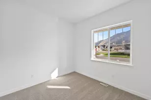 1026 S 3170 E, Spanish Fork, UT 84660 - Photo 11